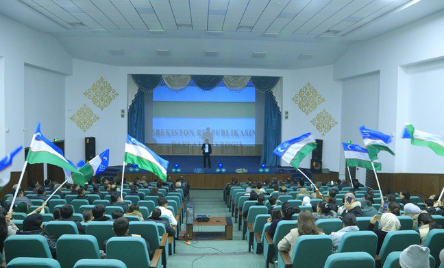 Muqaddasdir vatan bayrog'i