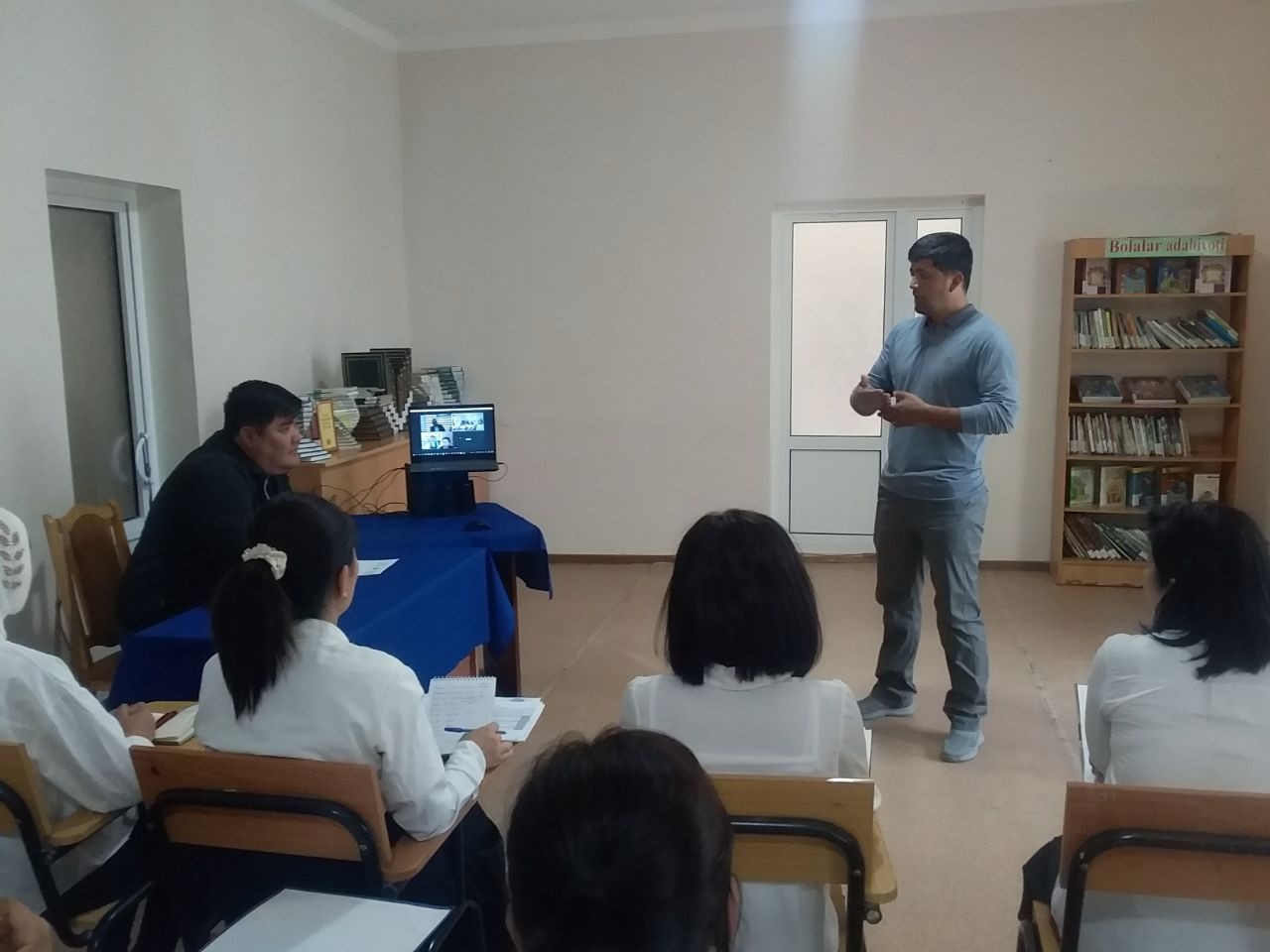 G'allaorol tuman Axborot-kutubxona markazi xodimlari o'rtasida yig'ilish bo'lib o'tdi