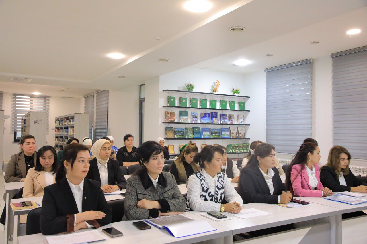 Yilning eng yaxshi axborot kutubxona mutaxassisi 2025