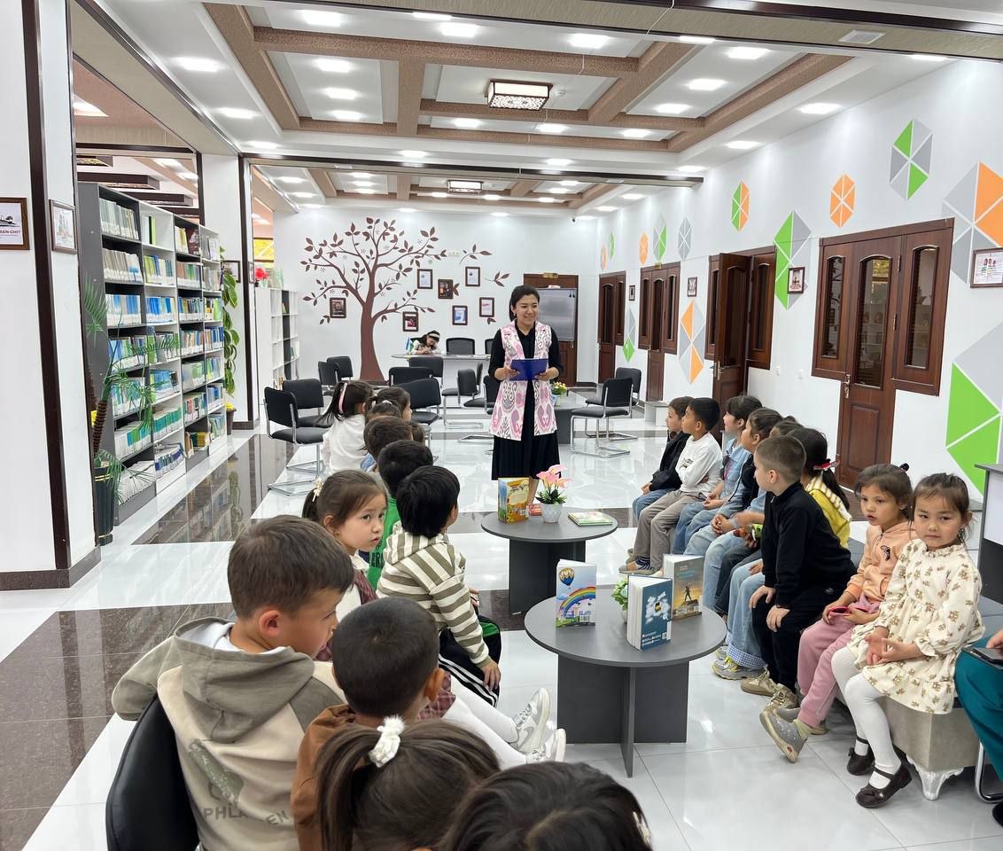 “Kitob bilan doʻstlashamiz” mavzusida davra suhbati