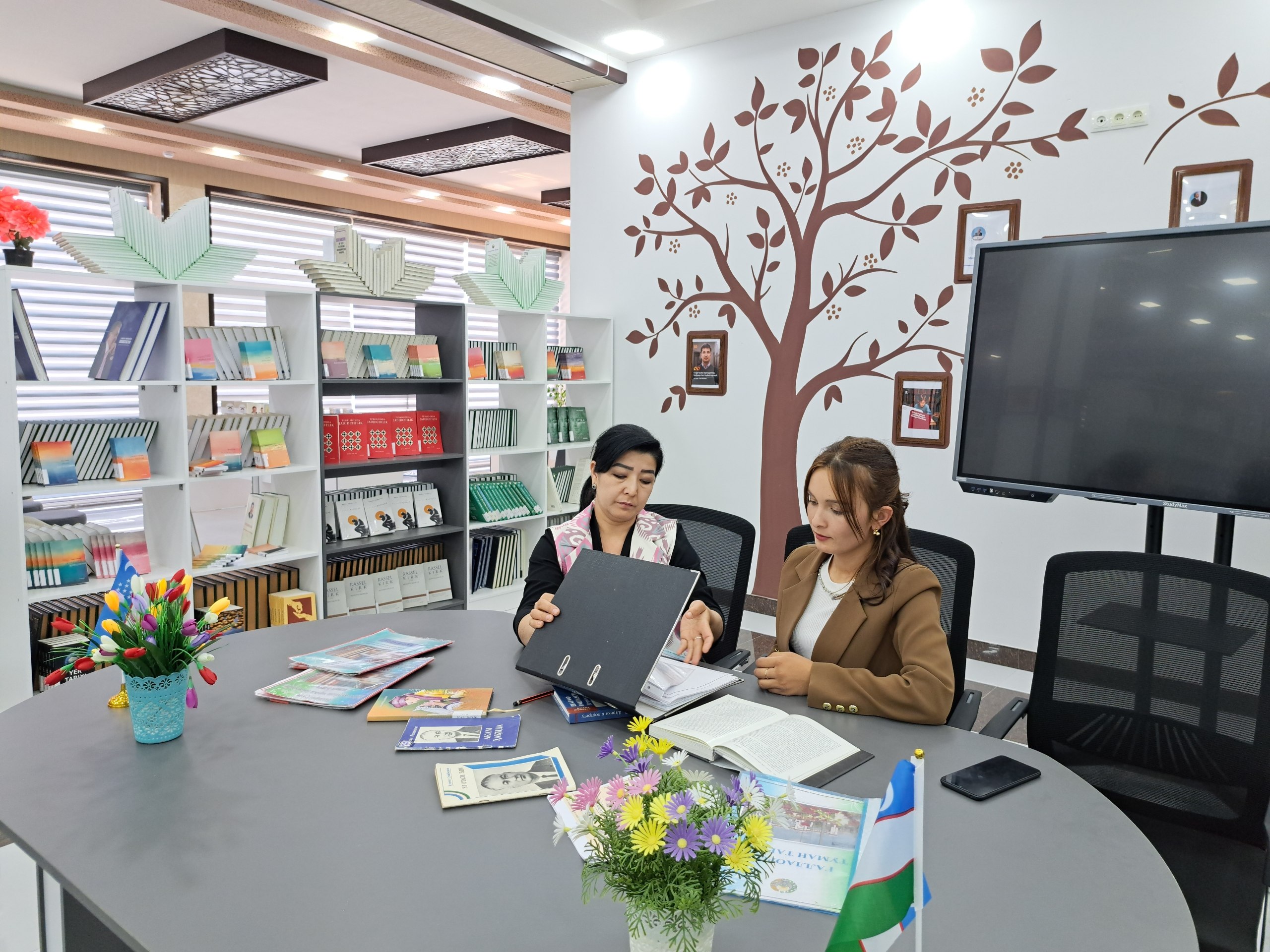 Axborot-bibliografiya xizmati haqida va uslubiy yordam