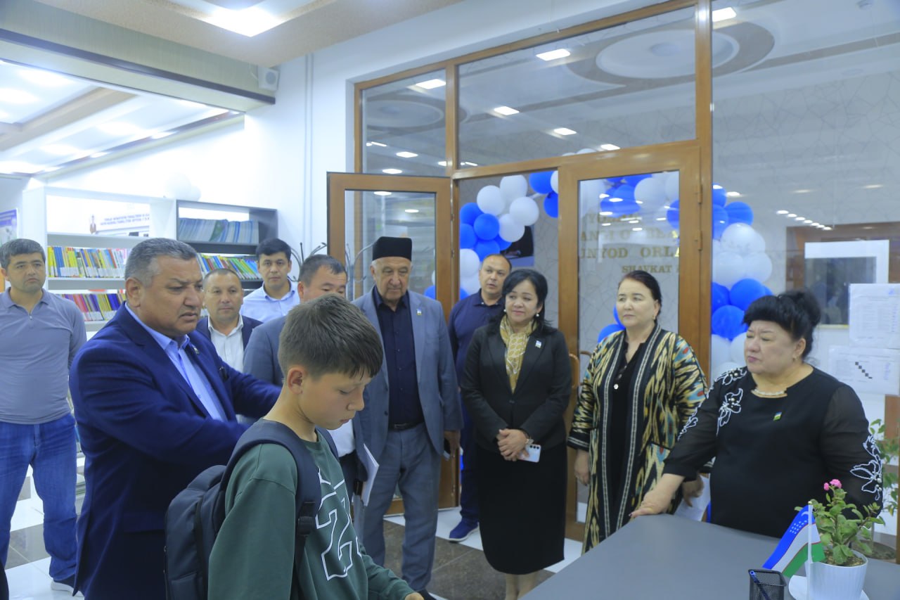 Deputatlar tuman Axborot - kutubxona markazida