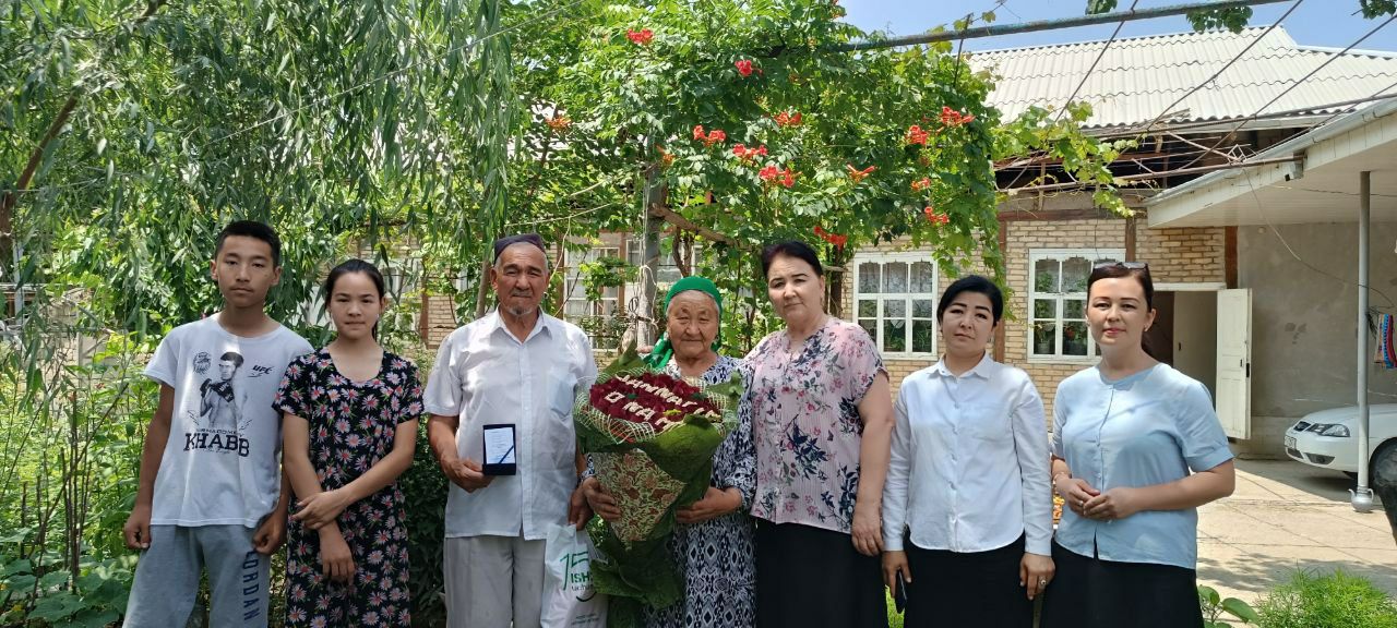 AXBOROT_TEXNOLOGIYALARI_HAFTALIGI -KITOBXON_ONA_BILAN_SUHBAT﻿