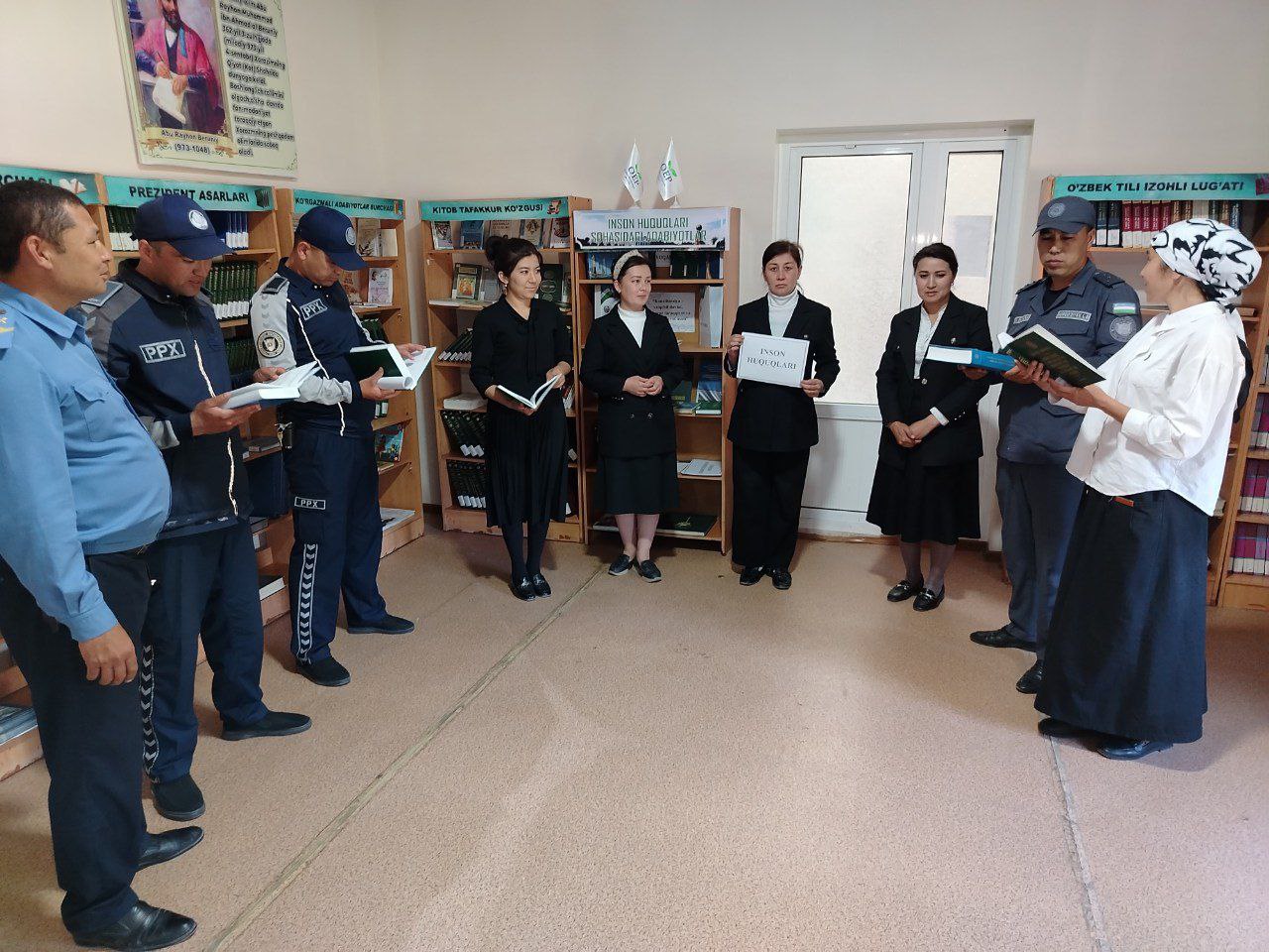 "Inson huquqlari - oliy qadriyat " mavzusida davra suhbati o'tkazildi.