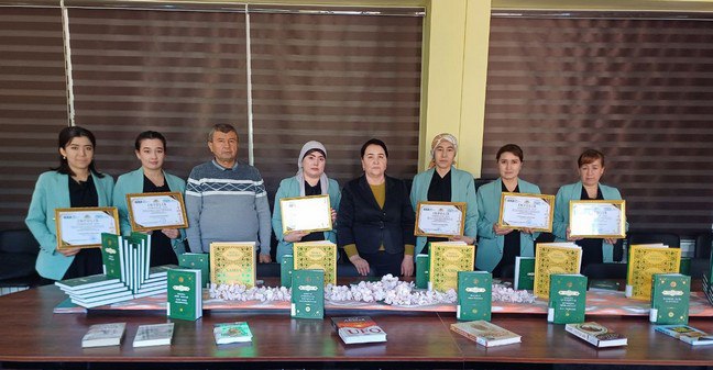 “Kitobsevar millat” tadbirlari targ‘ibotchilari rag‘batlantirildi!